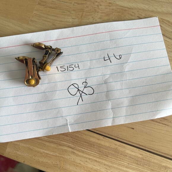 Vintage Chico's earrings clip on clip-on burnished gold tone enameled jewelry - Picture 6 of 6